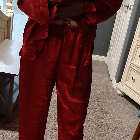 Intimate Apparel - Picture 11 of 12